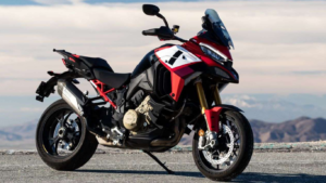 Multistrada V4 RS engine