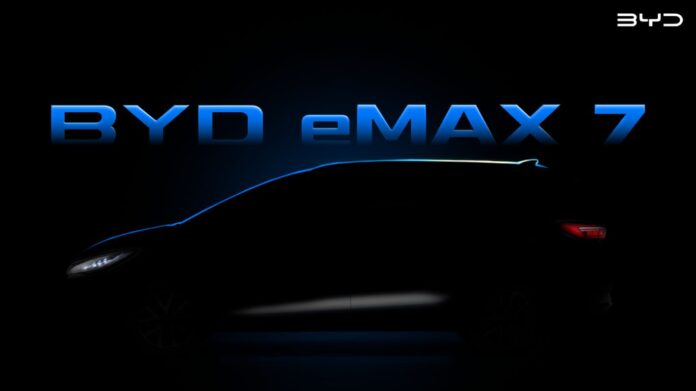 BYD eMAX 7 भारत में 8 अक्टूबर को होगी लॉन्च, सिंगल चार्ज में चलेगी 530 किमी !