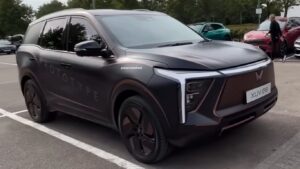 XUV700 EV